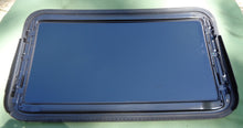2005 VOLKSWAGON PHAETON YEAR SPECIFIC SUNROOF GLASS OEM FREE SHIPPING!