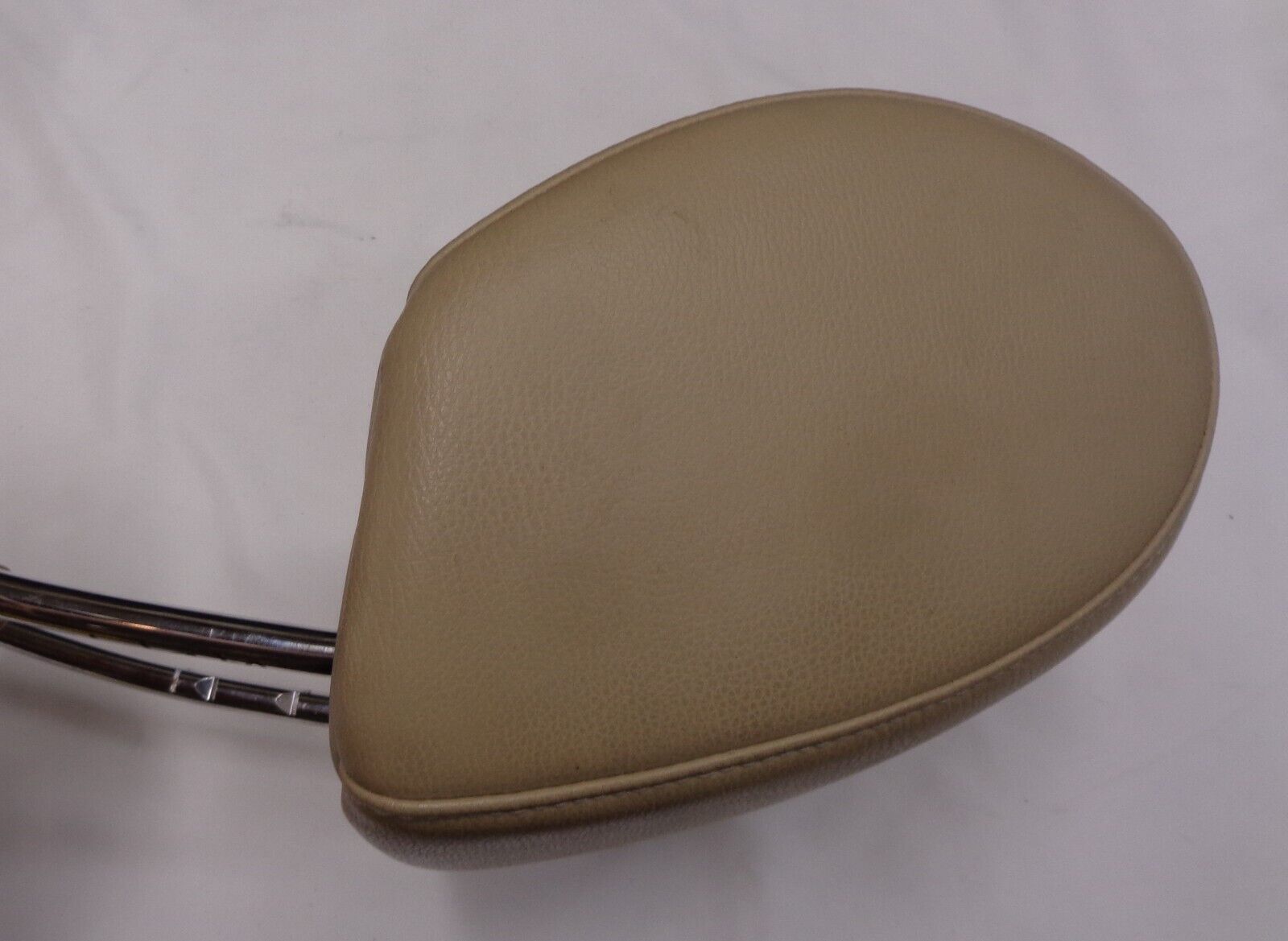 08 09 SUBARU B9 DRIVER PASSENGER SEAT BEIGE HEADREST HEAD REST FREE SHIPPING! R4 - RarePartsFinder.Com