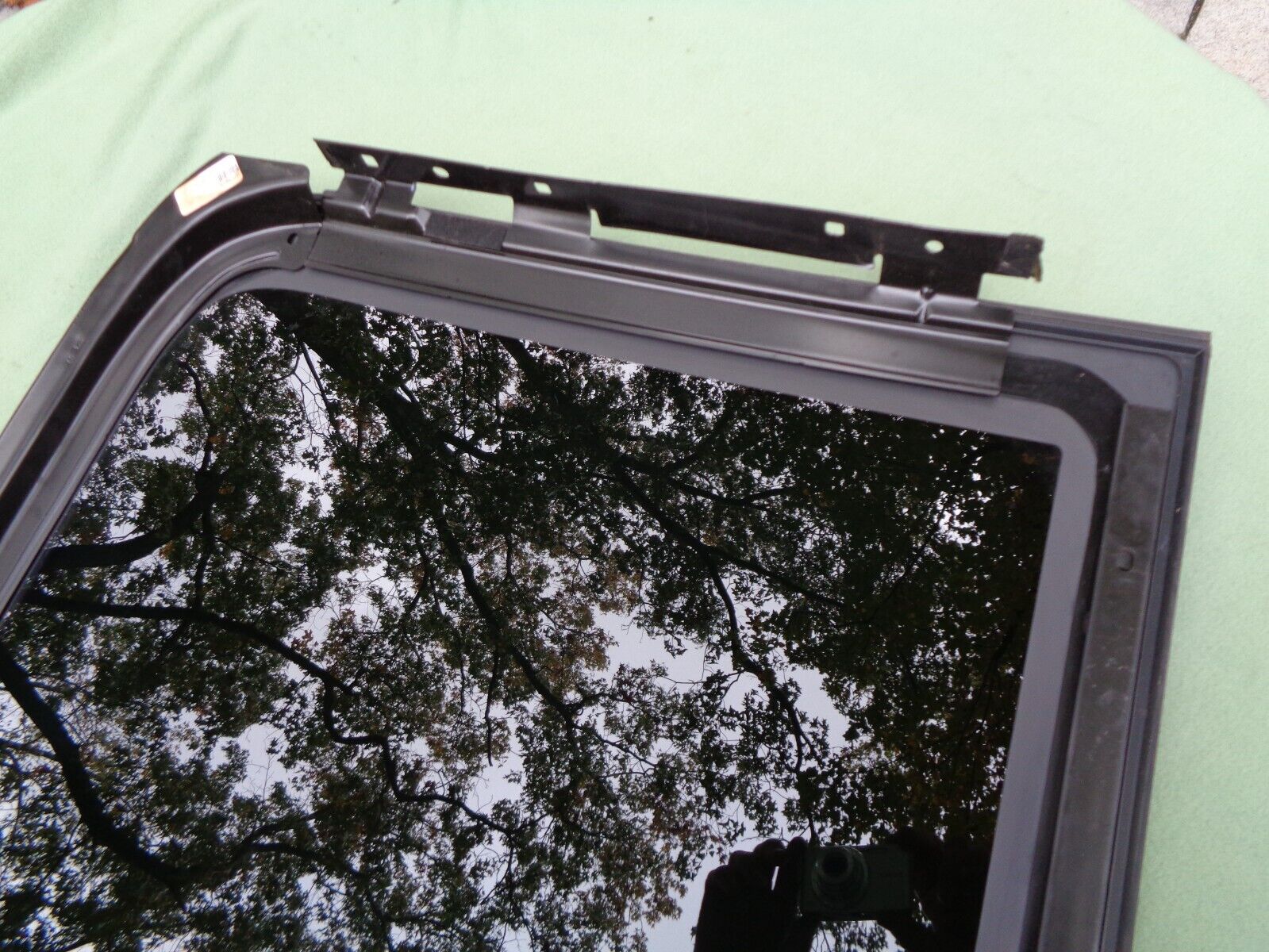 2009 - 2016 LINCOLN MKS REAR OEM FACTORY SUNROOF GLASS NO ACCIDENT REE SHIPPING - RarePartsFinder.Com