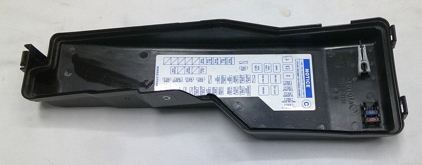 2005 - 2010 Toyota Avalon Engine Compartment Fuse Relay Cover OEM R2 - RarePartsFinder.Com