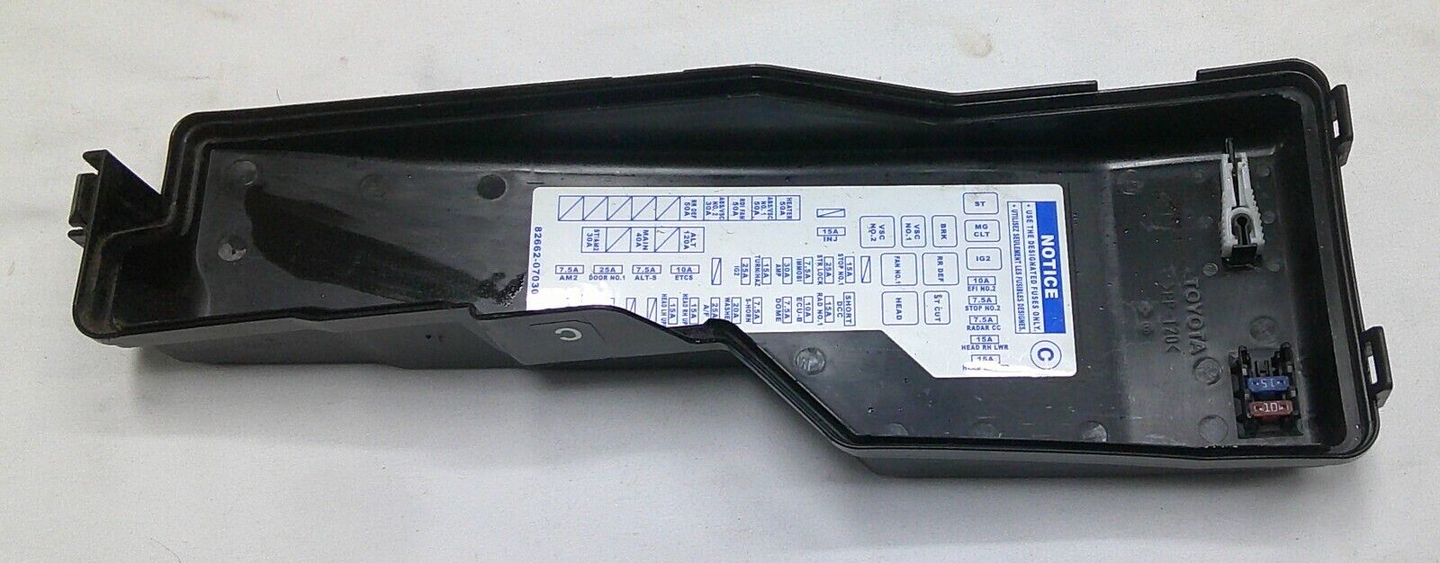 2005 - 2010 Toyota Avalon Engine Compartment Fuse Relay Cover OEM R2 - RarePartsFinder.Com