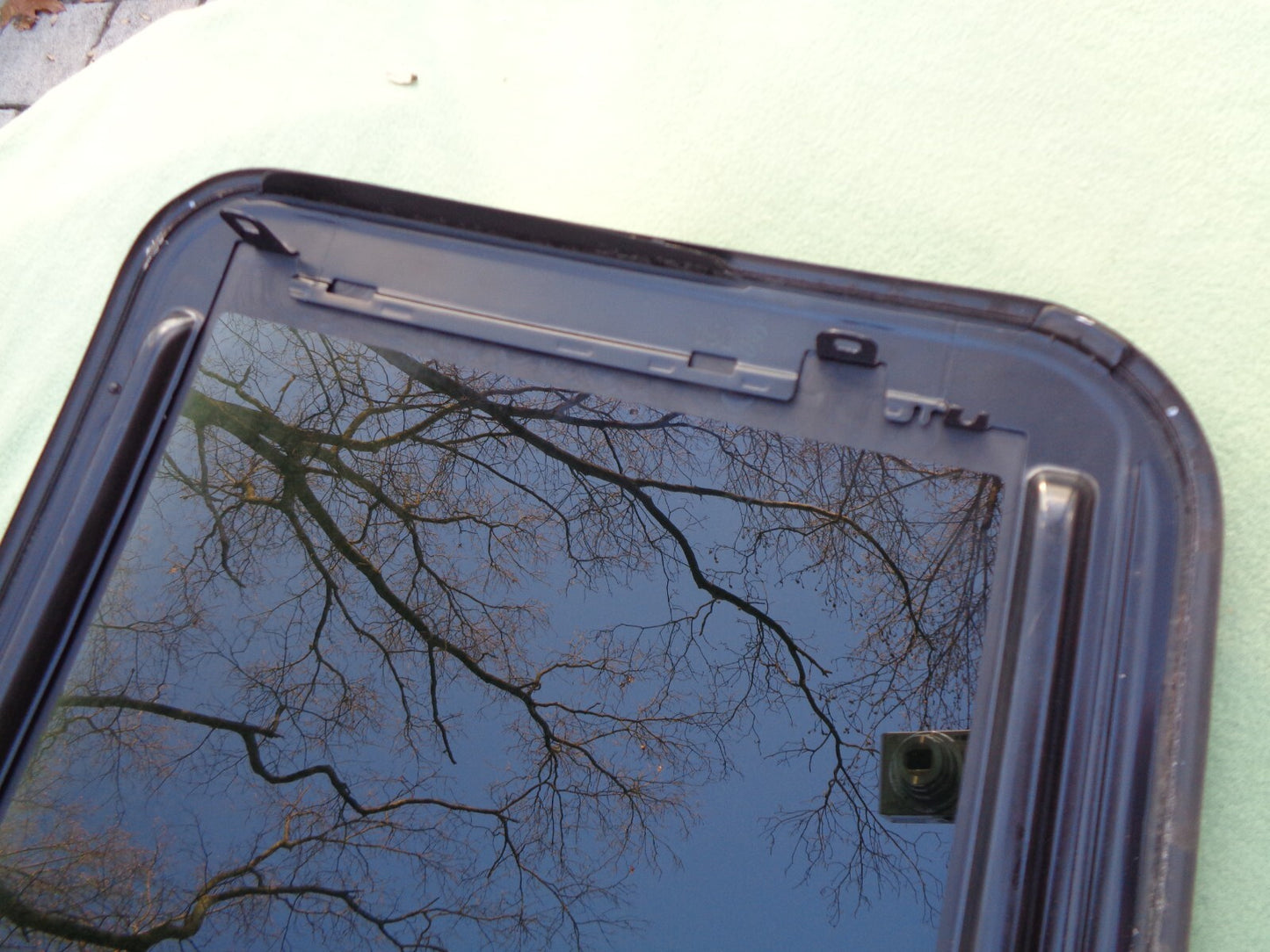 2010 LEXUS IS250 OEM FACTORY YEAR SPECIFIC SUNROOF GLASS PANEL FREE SHIPPING! - RarePartsFinder.Com