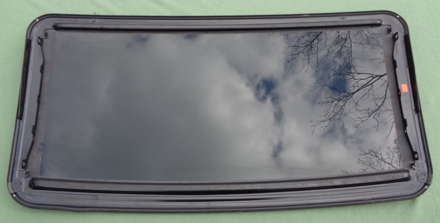 2007 - 2010 TOYOTA TUNDRA OEM  FACTORY SUNROOF GLASS FREE SHIPPING!