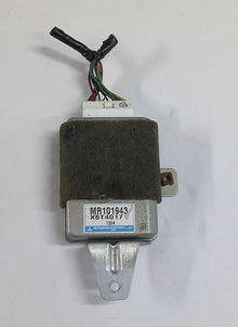 97 - 04 Mitsubishi Diamante Sunroof Relay Sliding Sunroof Module MR101943 SCU2 - RarePartsFinder.Com