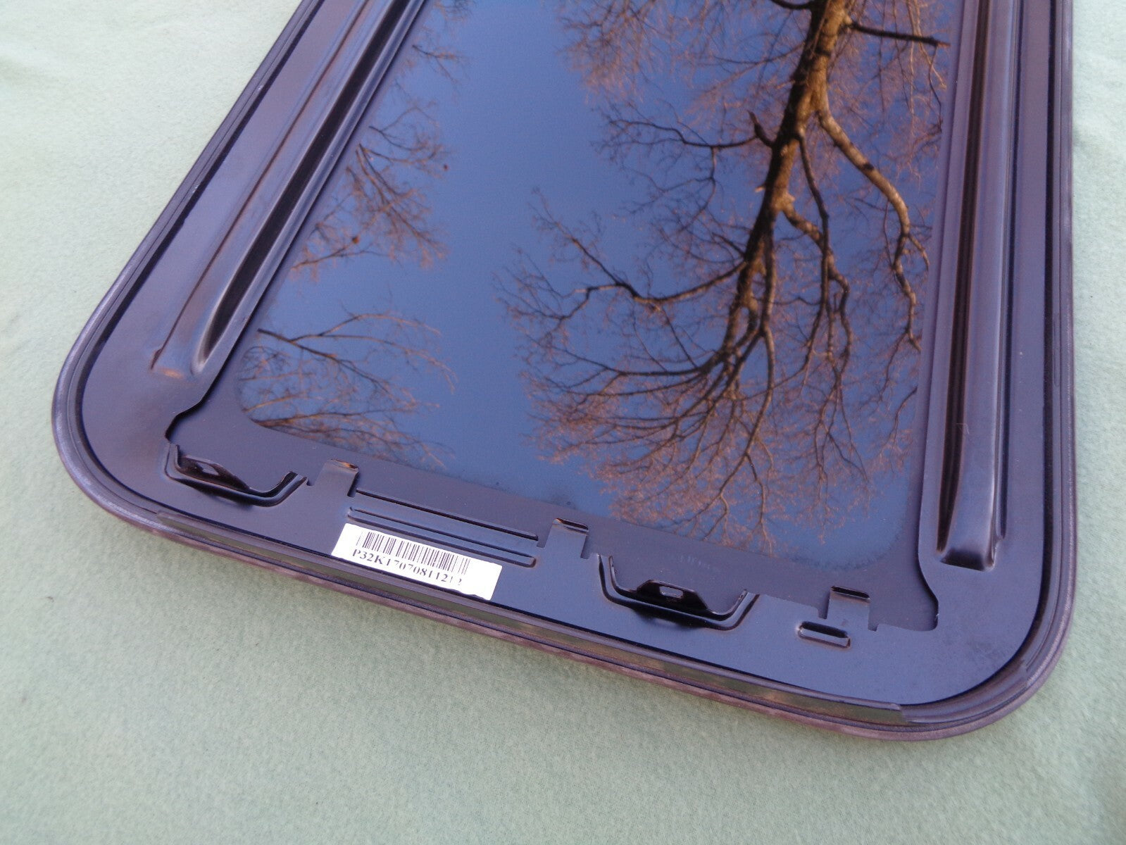 2014 YEAR SPECIFIC  NISSAN ROGUE OEM FACTORY SUNROOF GLASS PANEL FREE SHIPPING