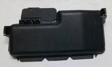 VOLVO S80 S60 V70 XC90 ENGINE COMPARTMENT FUSE RELAY LID COVER 30728133 R2
