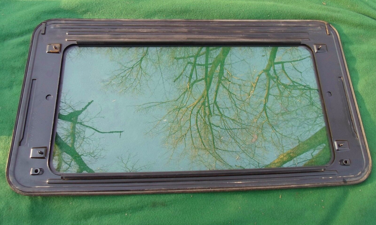 2000 INFINITI QX4 YEAR SPECIFIC OEM SUNROOF GLASS PANEL FREE SHIPPING!