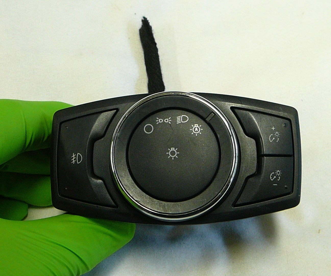 2013 - 2020 FORD FUSION OEM HEADLIGHT SWITCH  DG9Z-11654-BA A17