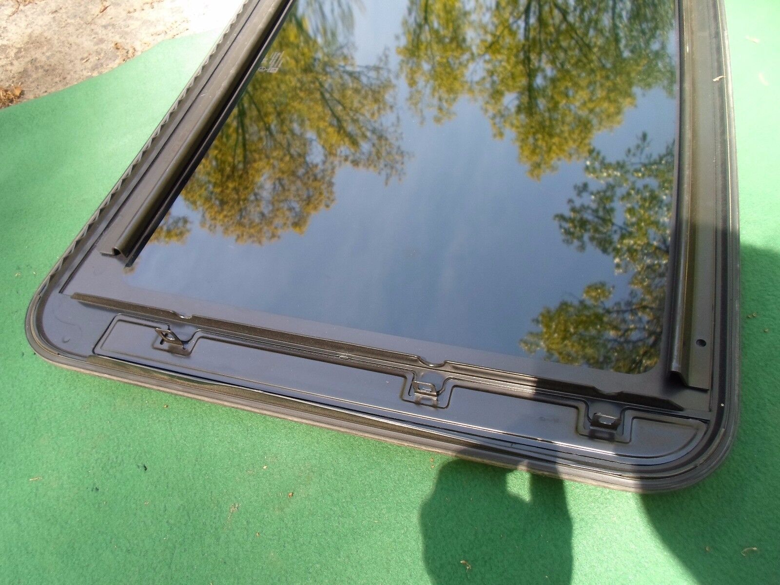 2004 SATURN ION OEM YEAR SPECIFIC FACTORY SUNROOF GLASS FREE SHIPPING! - RarePartsFinder.Com