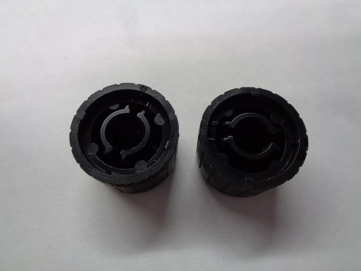2002 - 2005 AUDI A4 RADIO STEREO TUNER CONTROL KNOB SET OEM FREE SHIPPING!