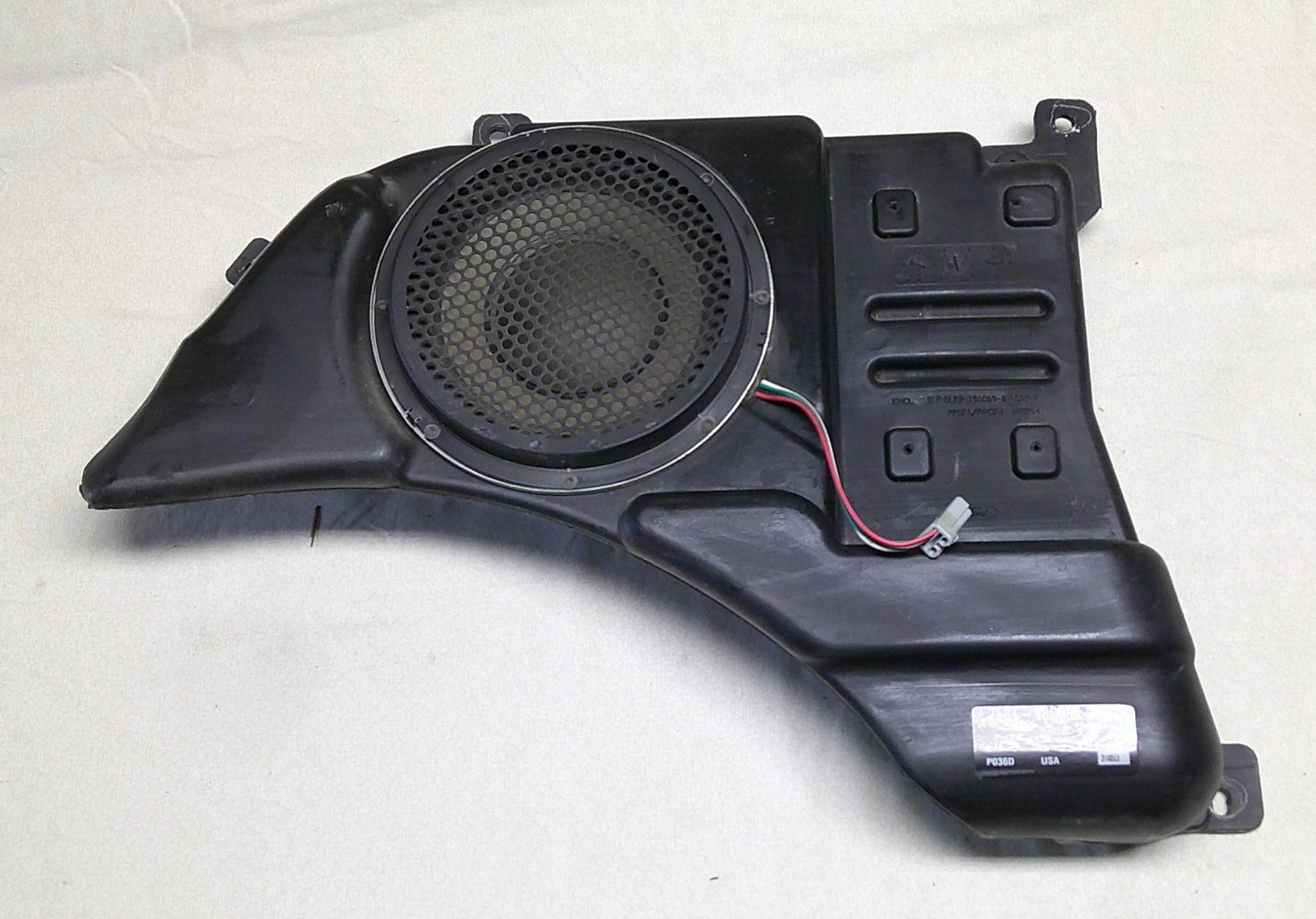 06 - 12 FORD ESCAPE SUBWOOFER WOOFER SPEAKER OEM 9L8Z-18C804-A   7L8T-18C804-AA