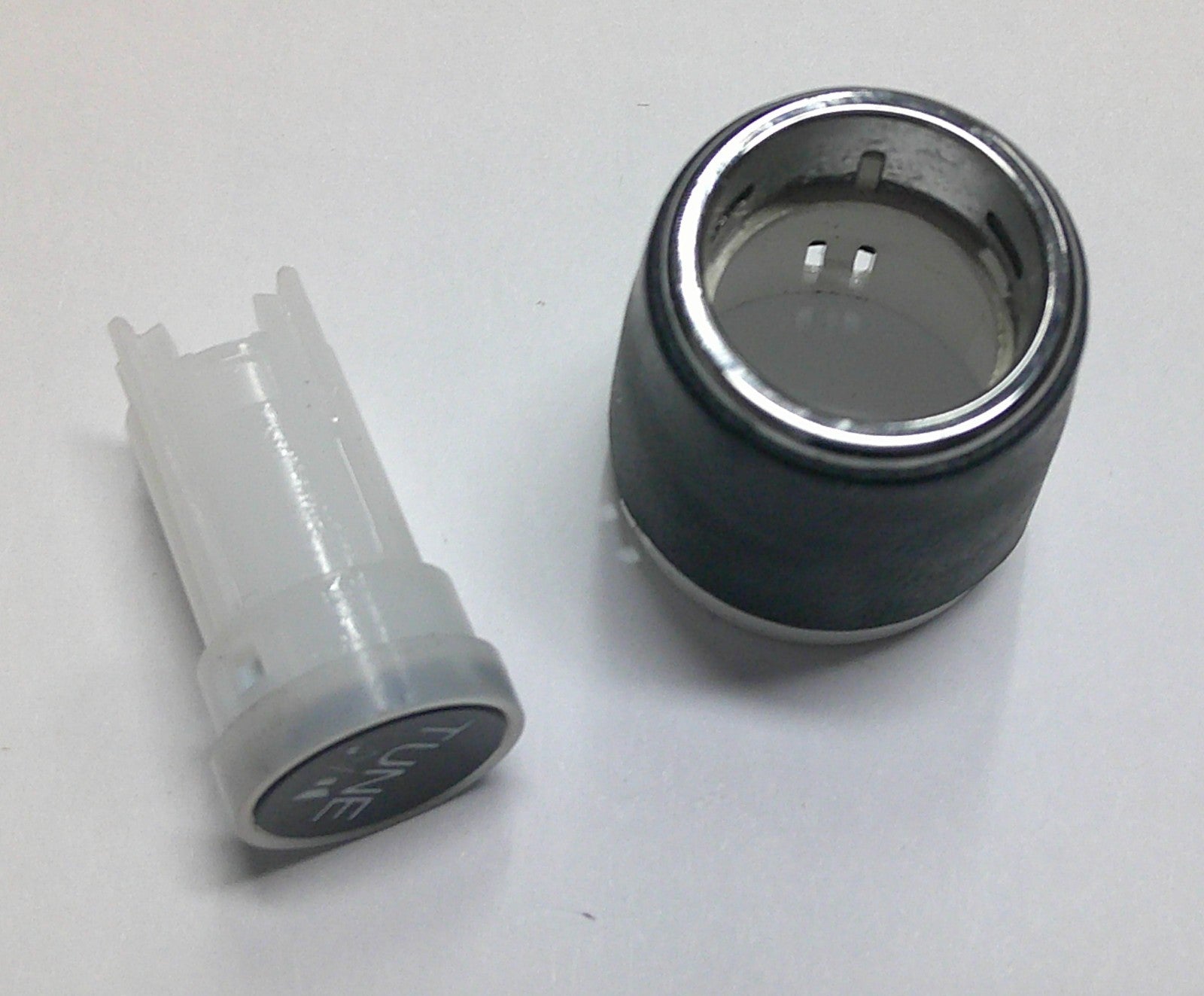 2015 HONDA PILOT RADIO STEREO TUNER CONTROL KNOB SET OEM - RarePartsFinder.Com