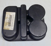 Yukon Tahoe Sierra Silverado Suburban Avalanche Floor Console Cup 15179662 B4