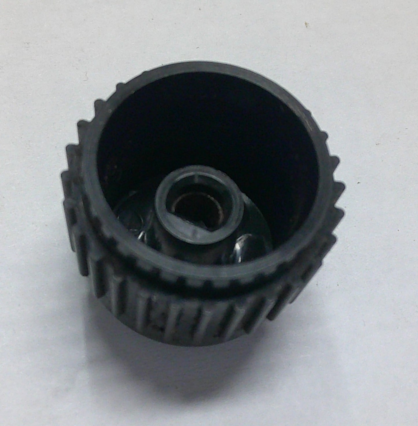 SIERRA SILVERADO S10 YUKON TAHOE RADIO STEREO TUNER CONTROL KNOB OEM 9353864 - RarePartsFinder.Com