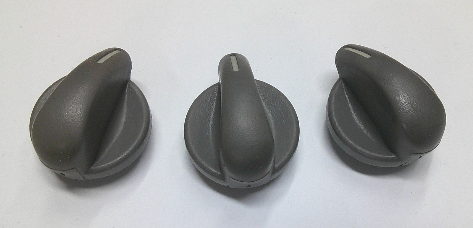 1995 - 2005 CAVALIER SUNFIRE GREY CLIMATE CONTROL  KNOB SET OEM FREE SHIPPING - RarePartsFinder.Com