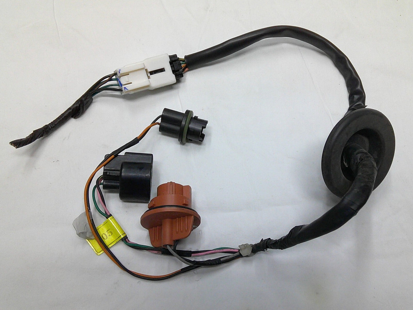 17 Hyundai Elantra Dr Socket & Wire Right Rear Taillight Brake Plug Pigtail A10