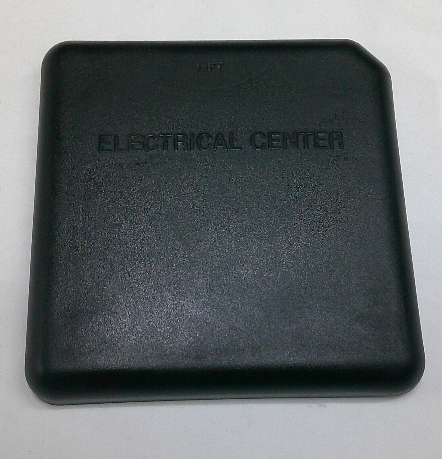 2000 - 2002 TAHOE SUBURBAN FUSE RELAY ENGINE COMPARTMENT COVER LID  B8 - RarePartsFinder.Com
