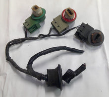 05 06 Mazda Tribute Driver Tail Light Pigtail Wire Harness OEM EF91-51-180C A3