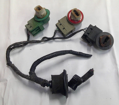 05 06 Mazda Tribute Driver Tail Light Pigtail Wire Harness OEM EF91-51-180C A3