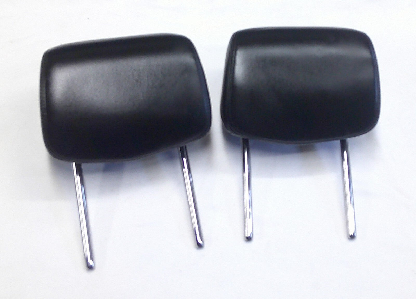 10 - 12 CADILLAC SRX REAR HEADREST HEAD REST SET BLACK CLEAN OEM FREE SHIPPING! - RarePartsFinder.Com