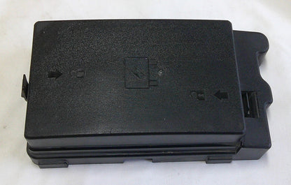 02-09 GMC ENVOY  TRAILBLAZER UNDER HOOD FUSE RELAY BOX COVER LID 15196431 OEM B6