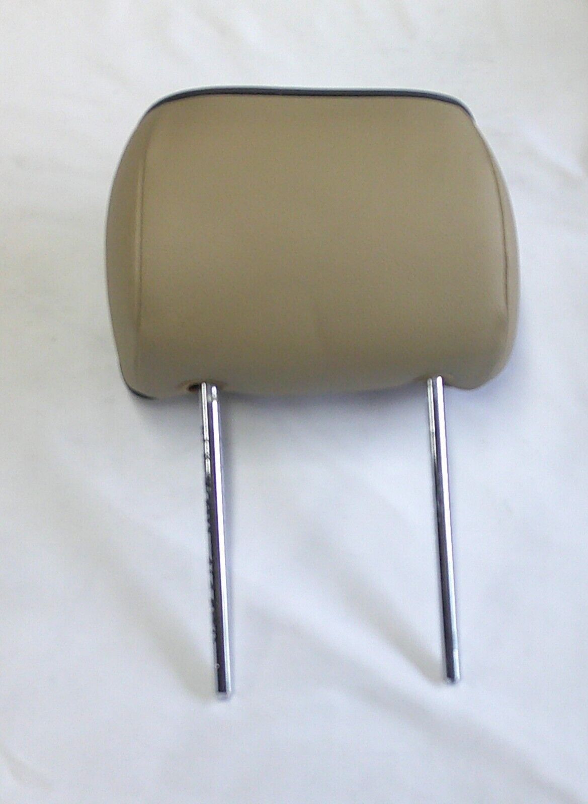 03-09 Range Rover HSE Rear Right or Rear Left Seat Headrest Head Rest Tan - RarePartsFinder.Com