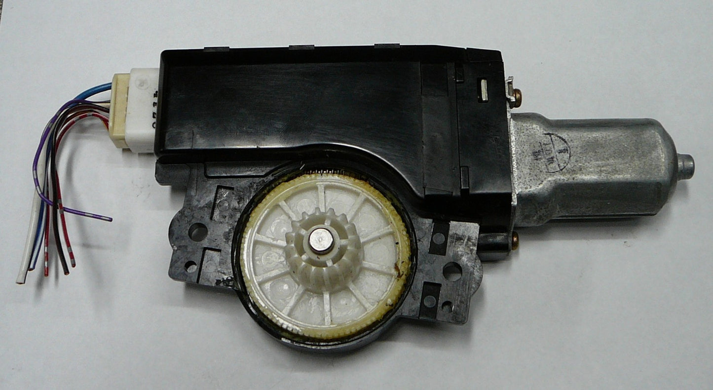 2004 - 2008 Toyota Solara Sunroof Motor Tested 63260-AA030  SM3