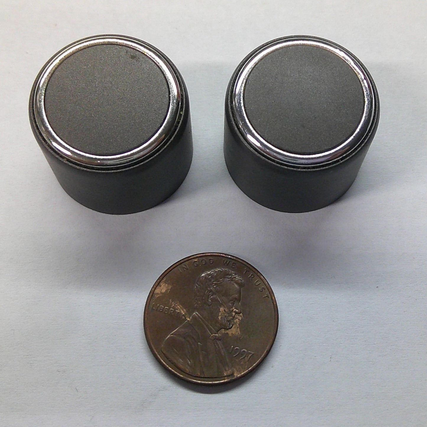 2011 HYUNDAI AZERA RADIO STEREO TUNER CONTROL KNOB SET OEM - RarePartsFinder.Com