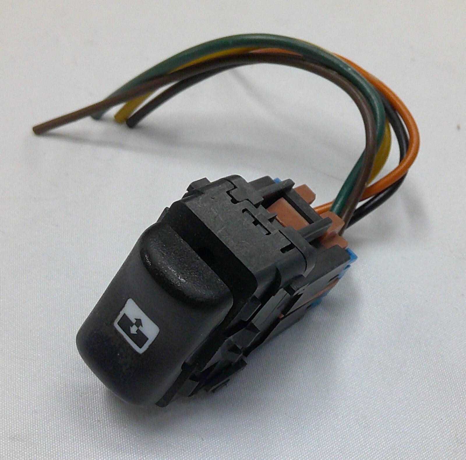 2003 - 2006 GMC YUKON OEM TESTED SUNROOF SWITCH TESTED FREE SHIPPING! A17 - RarePartsFinder.Com
