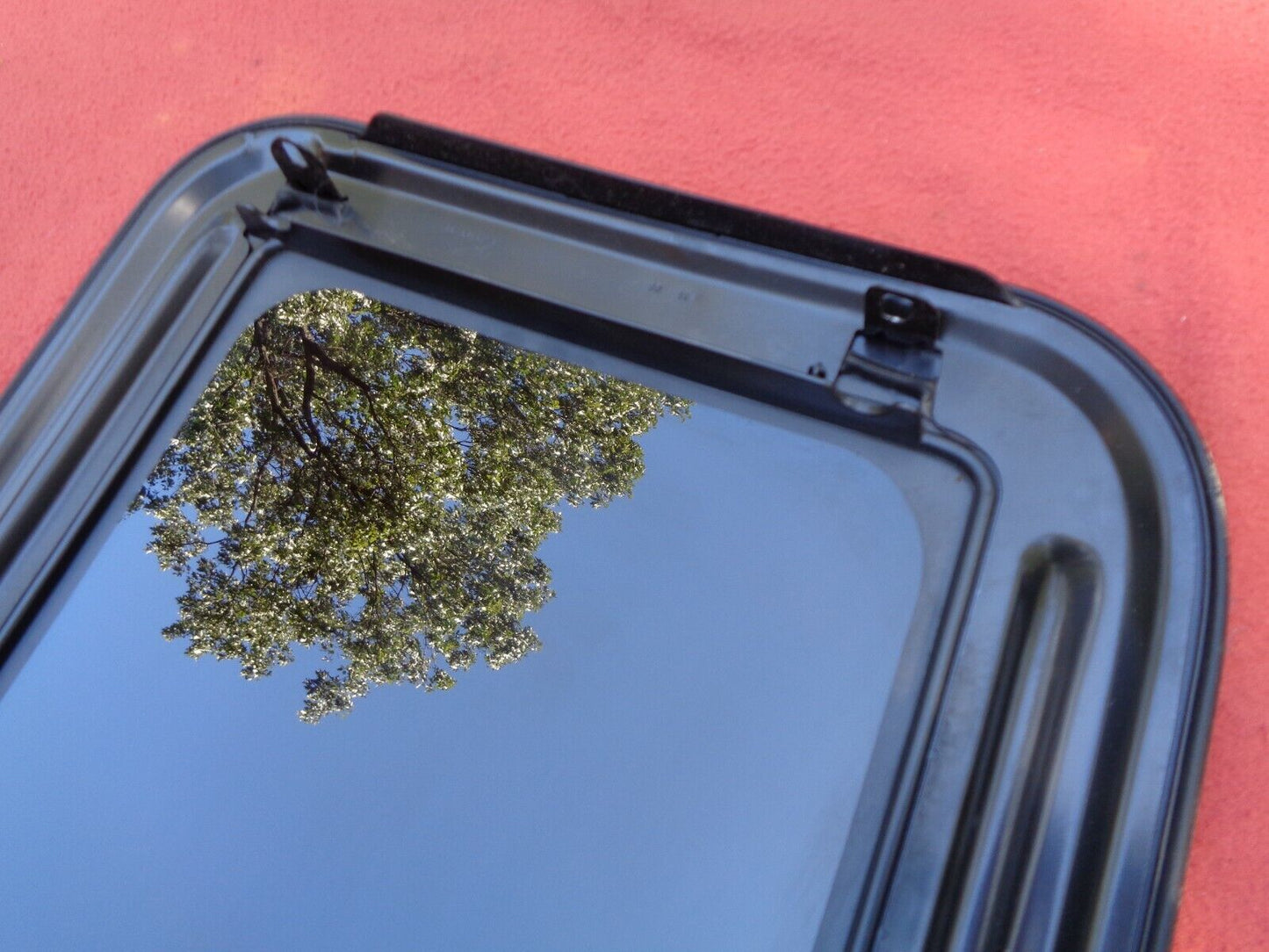 2008 JEEP COMPASS YEAR SPECIFIC SUNROOF GLASS NO ACCIDENT OEM FREE SHIPPING - RarePartsFinder.Com