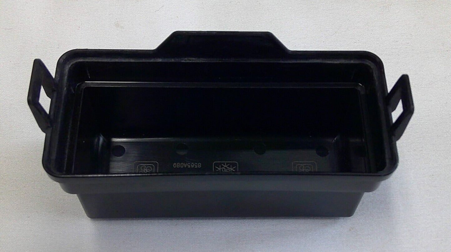 2007 Mitsubishi Outlander Fuse Box Relay Cover Lid OEM 8565A089  PR071-01000 A18 - RarePartsFinder.Com