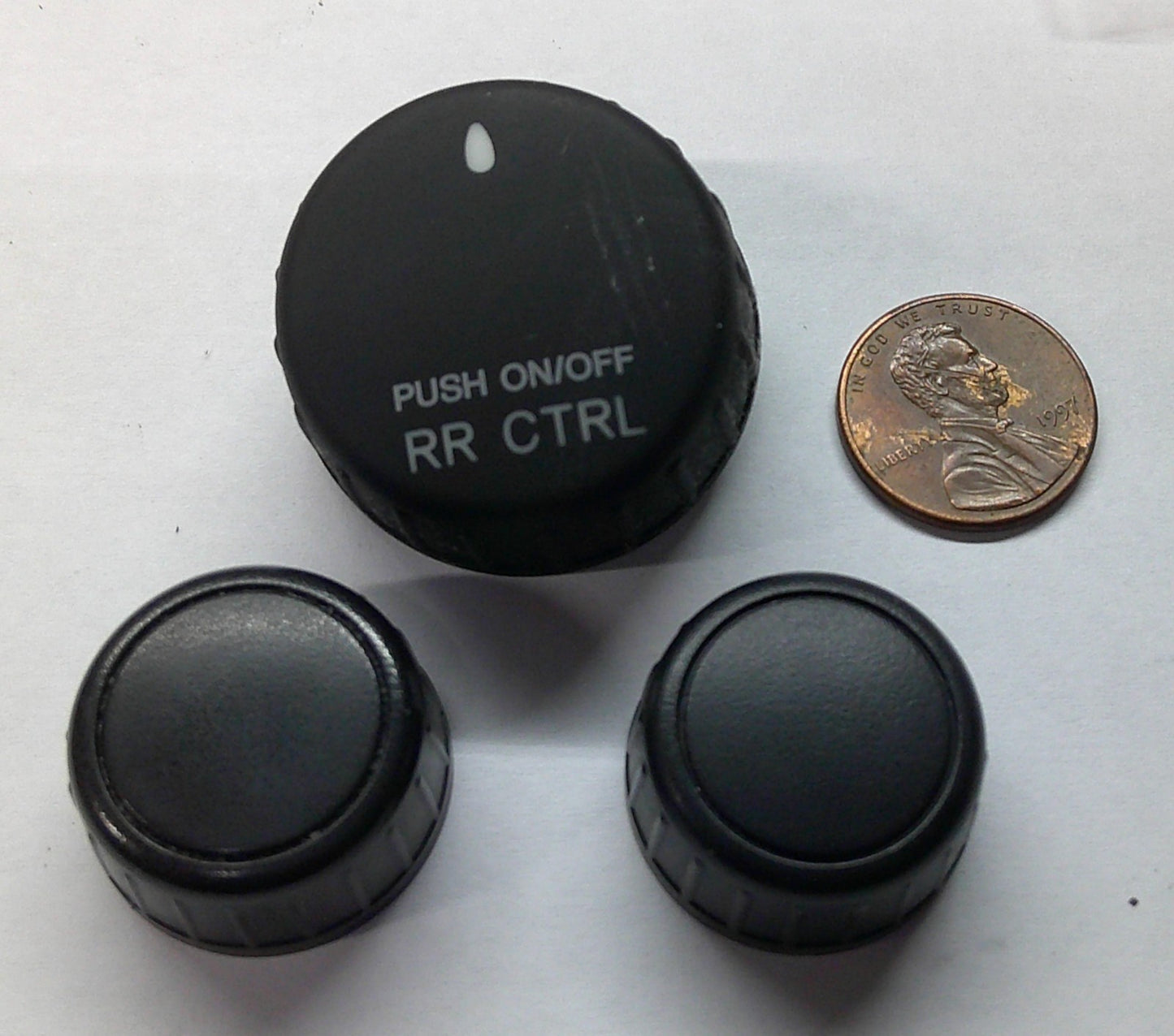 06 07 08  HONDA PILOT RADIO STEREO TUNER KNOB SET OEM