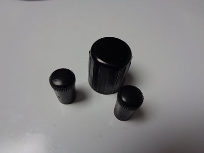 2000 HYUNDAI ACCENT RADIO STEREO CONTROL KNOB SET OEM FREE SHIPPING!