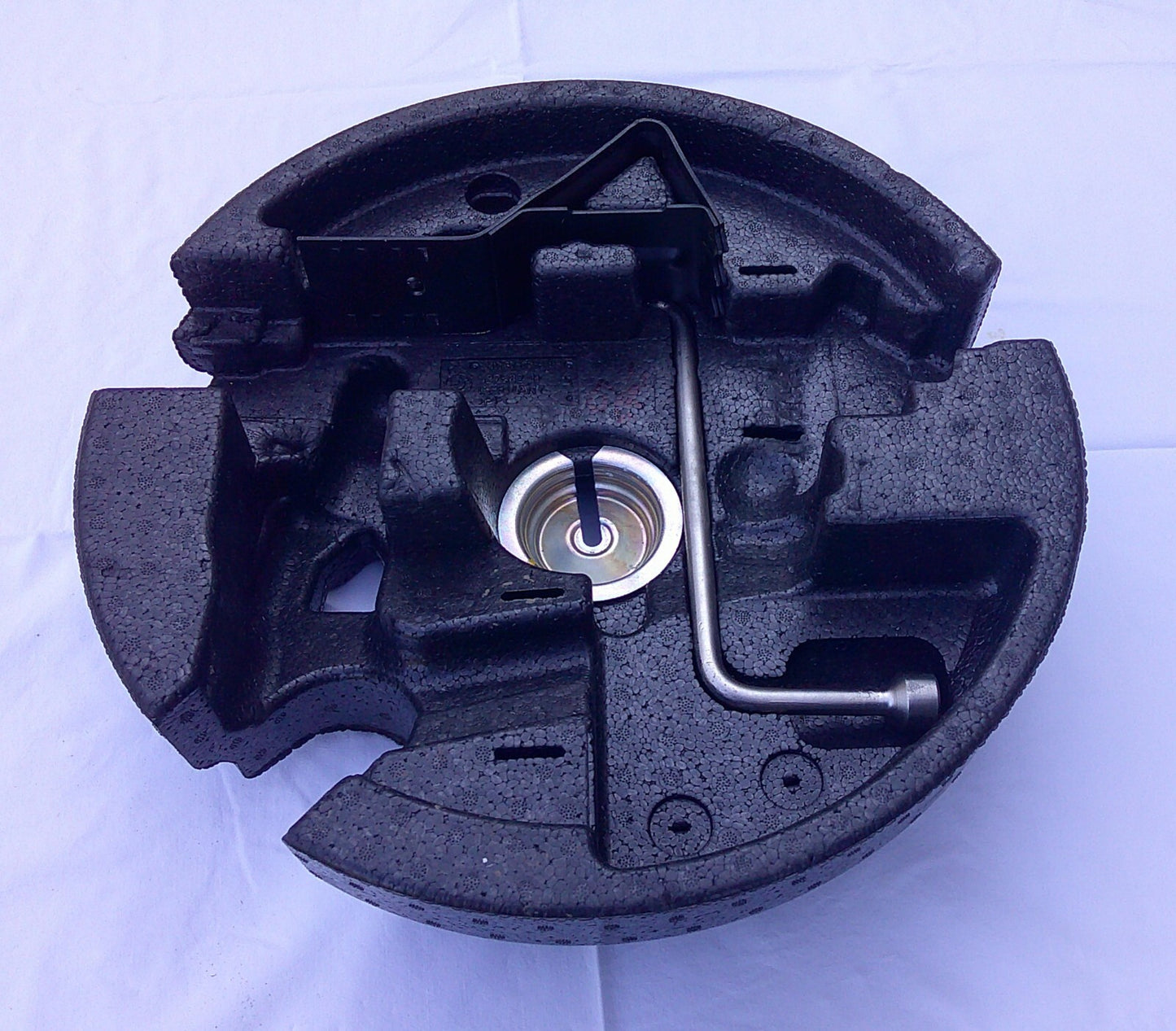 04 - 10 BMW 530i 525i E60 Trunk Jack Tool Kit Foam 71-11-6-758-781  M2