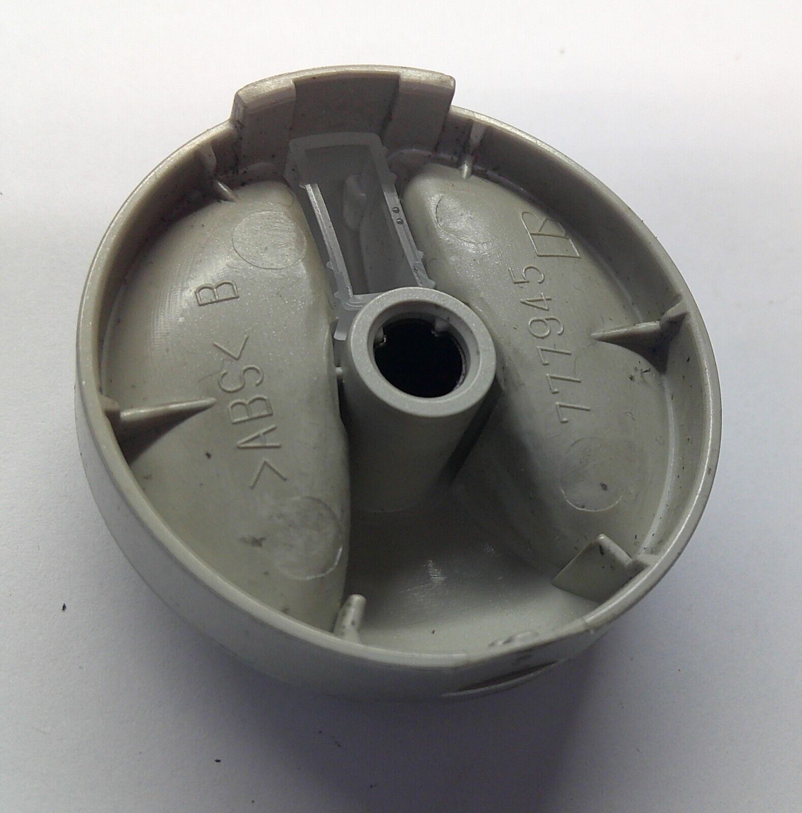 04 05 06 SCION XA XB CLIMATE CONTROL HVAC HEATER AC KNOB OEM FREE SHIPPING - RarePartsFinder.Com