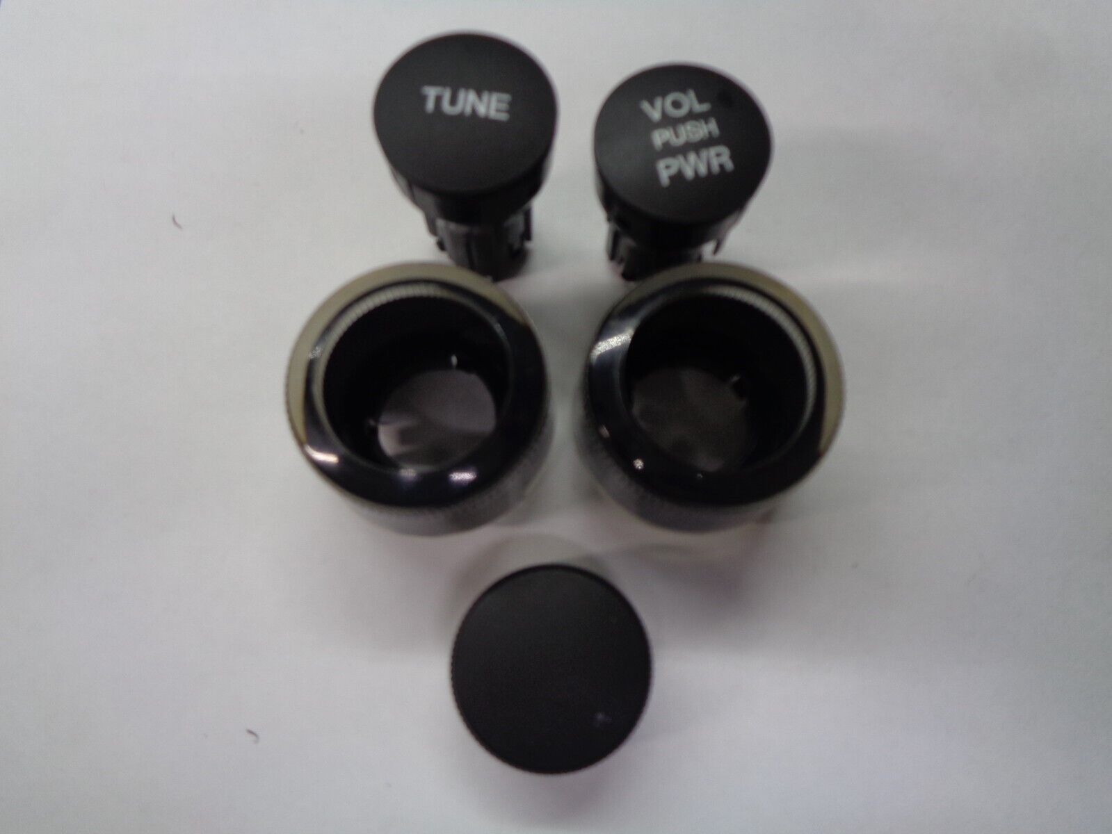 2005 - 2010 HONDA ODYSSEY STEREO RADIO TUNER KNOB SET FREE SHIPPING! - RarePartsFinder.Com