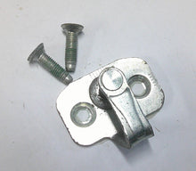 2008 - 2017 BUICK ENCLAVE DOOR STRIKER w/ BOLTS 20951578 OEM A17