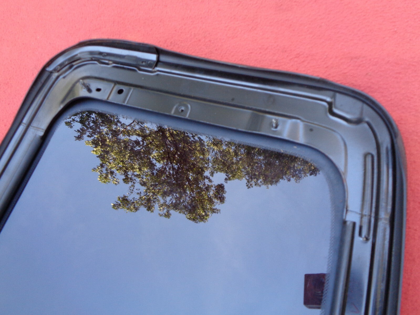 2004 HONDA CRV YEAR SPECIFIC OEM FACTORY SUNROOF GLASS  FREE SHIPPING! - RarePartsFinder.Com