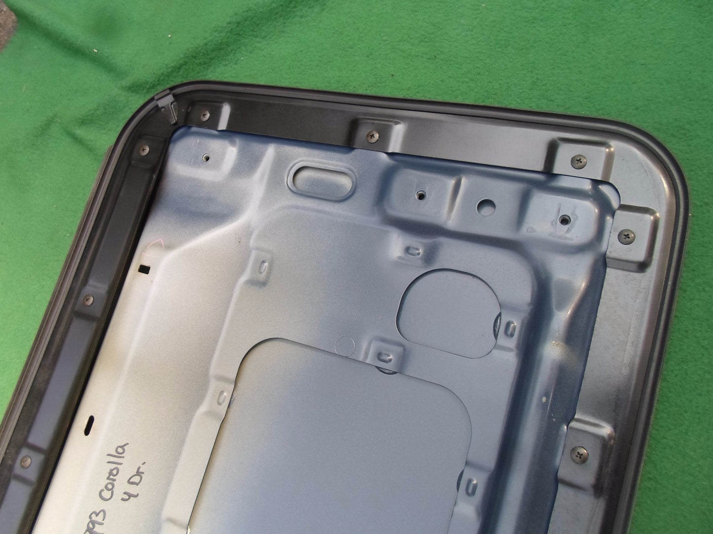 1993 TOYOTA COROLLA SEDAN OEM FACTORY METAL SUNROOF FREE SHIPPING