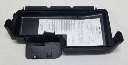 VOLVO S80 S60 V70 XC90 ENGINE COMPARTMENT FUSE RELAY LID COVER 30728133 R2 - RarePartsFinder.Com