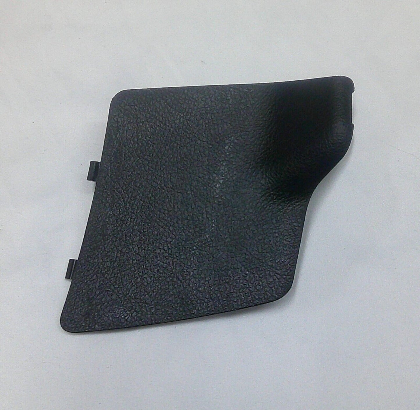 SCION TOYOTA BACK DOOR SERVICE HOLE COVER PLATE 67847-12020-C0 B3 - RarePartsFinder.Com