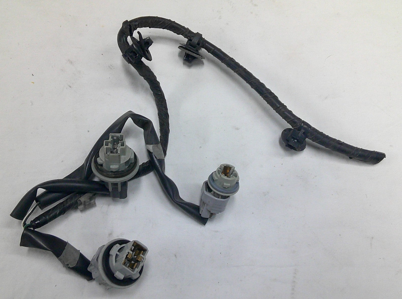 13 - 15 Nissan Pathfinder LH Driver Head Light Wire Harness OEM 26060-3KA0A A3