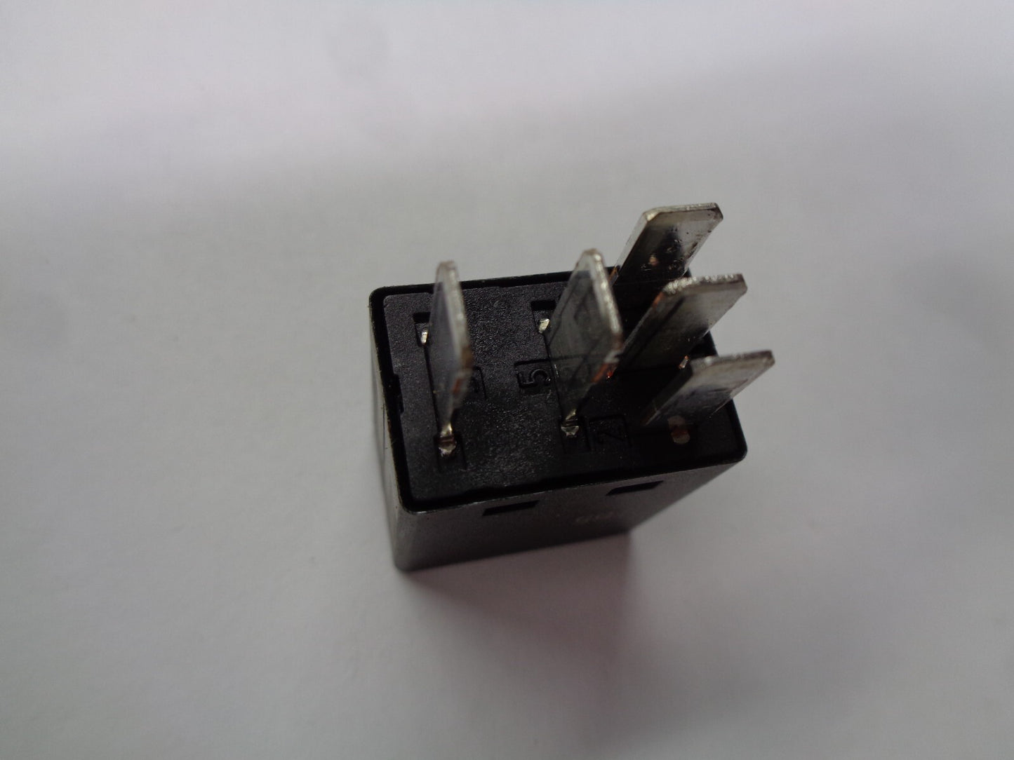 DODGE CHRYSLER 4707212  33805K RELAY OEM TESTED 1 YEAR WARRANTY C3