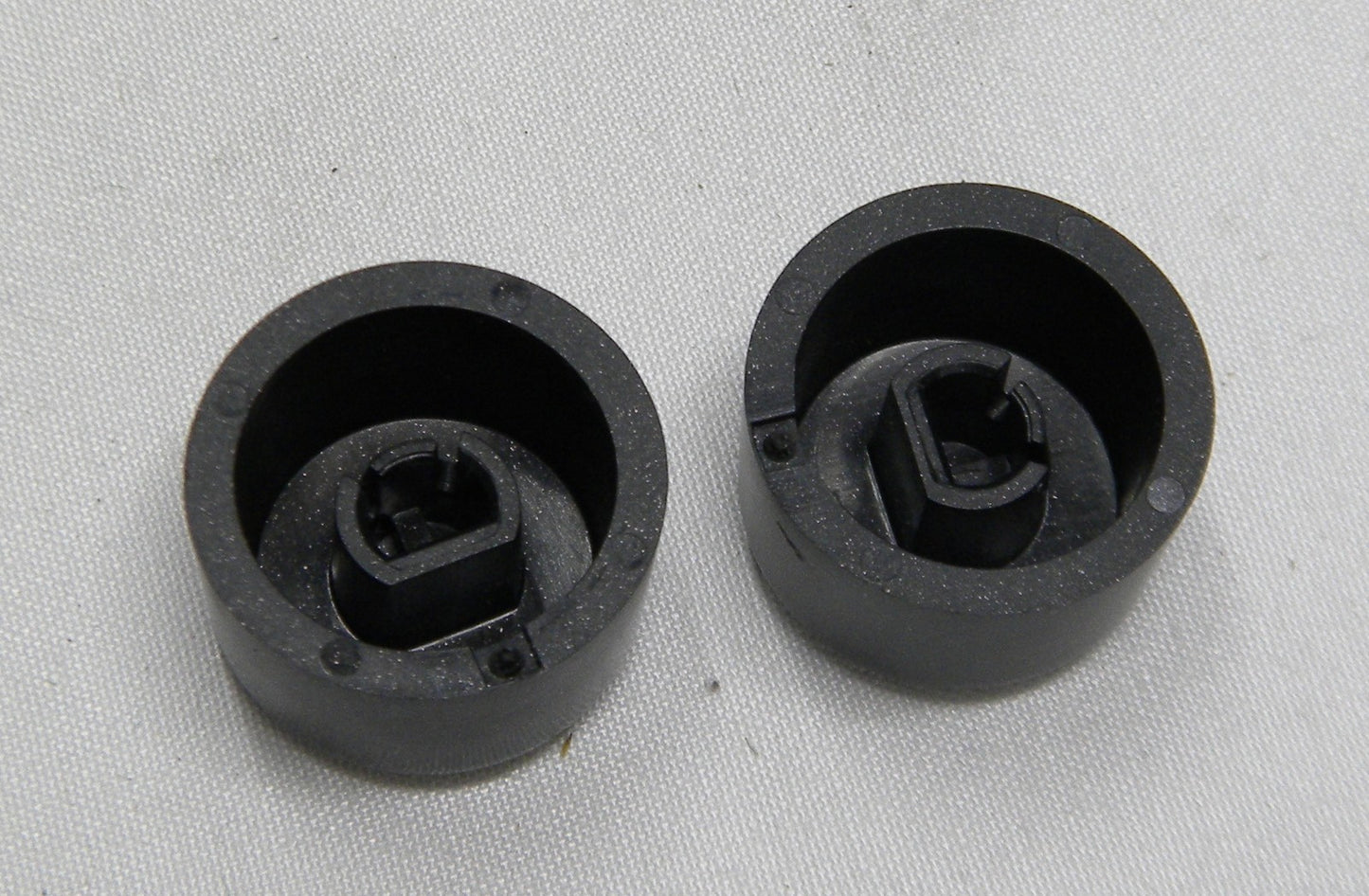 2002 - 2006 Toyota Camry Radio Stereo Control Knob Set 86128-AA020 OEM