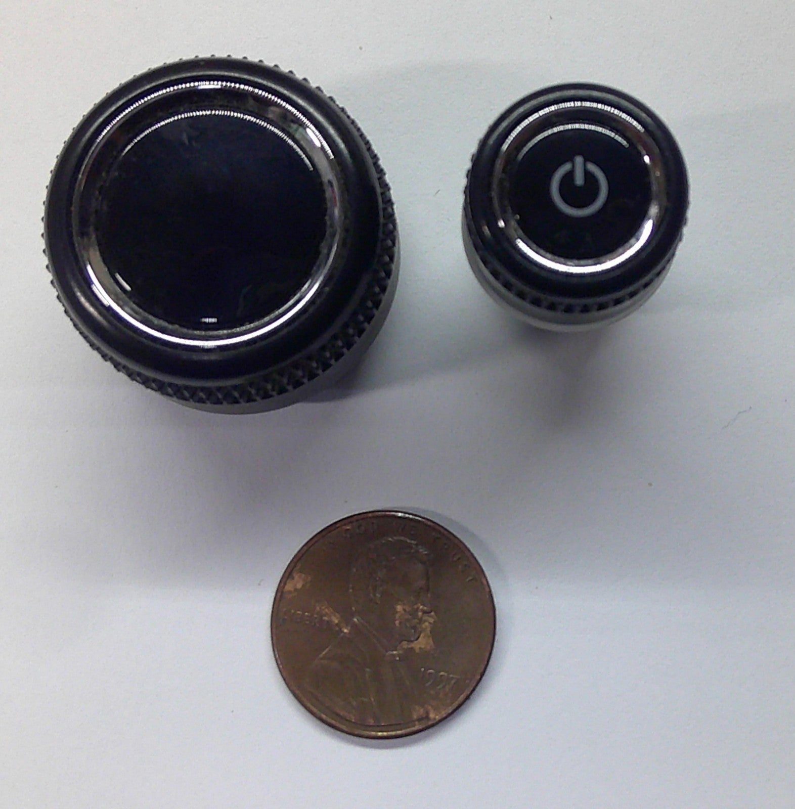2008 - 2012 AUDI  A5 RADIO STEREO TUNER CONTROL KNOB SET OEM 8T0 919 611