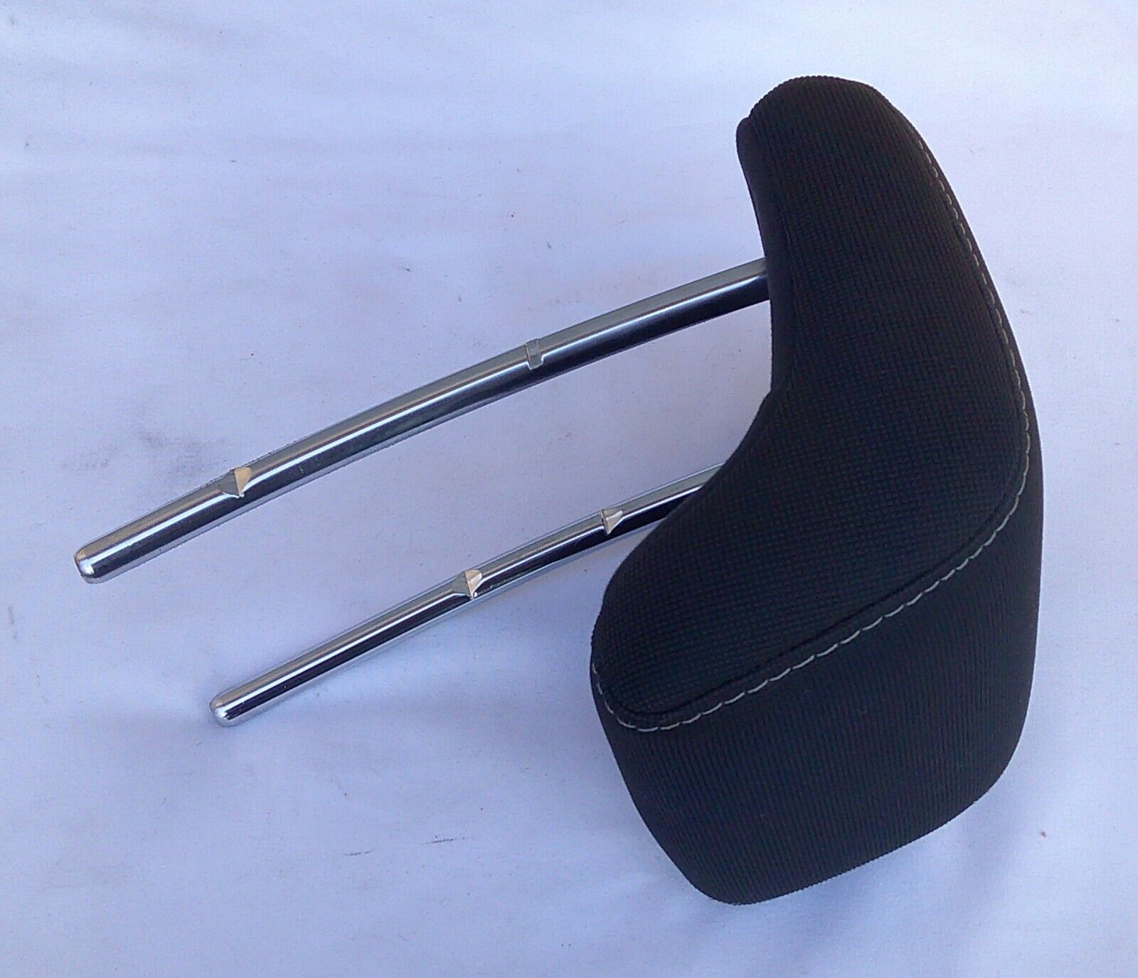 2012 - 2014 Ford Focus Rear Middle Center Headrest Head Rest OEM CV6Z58611A08EC - RarePartsFinder.Com