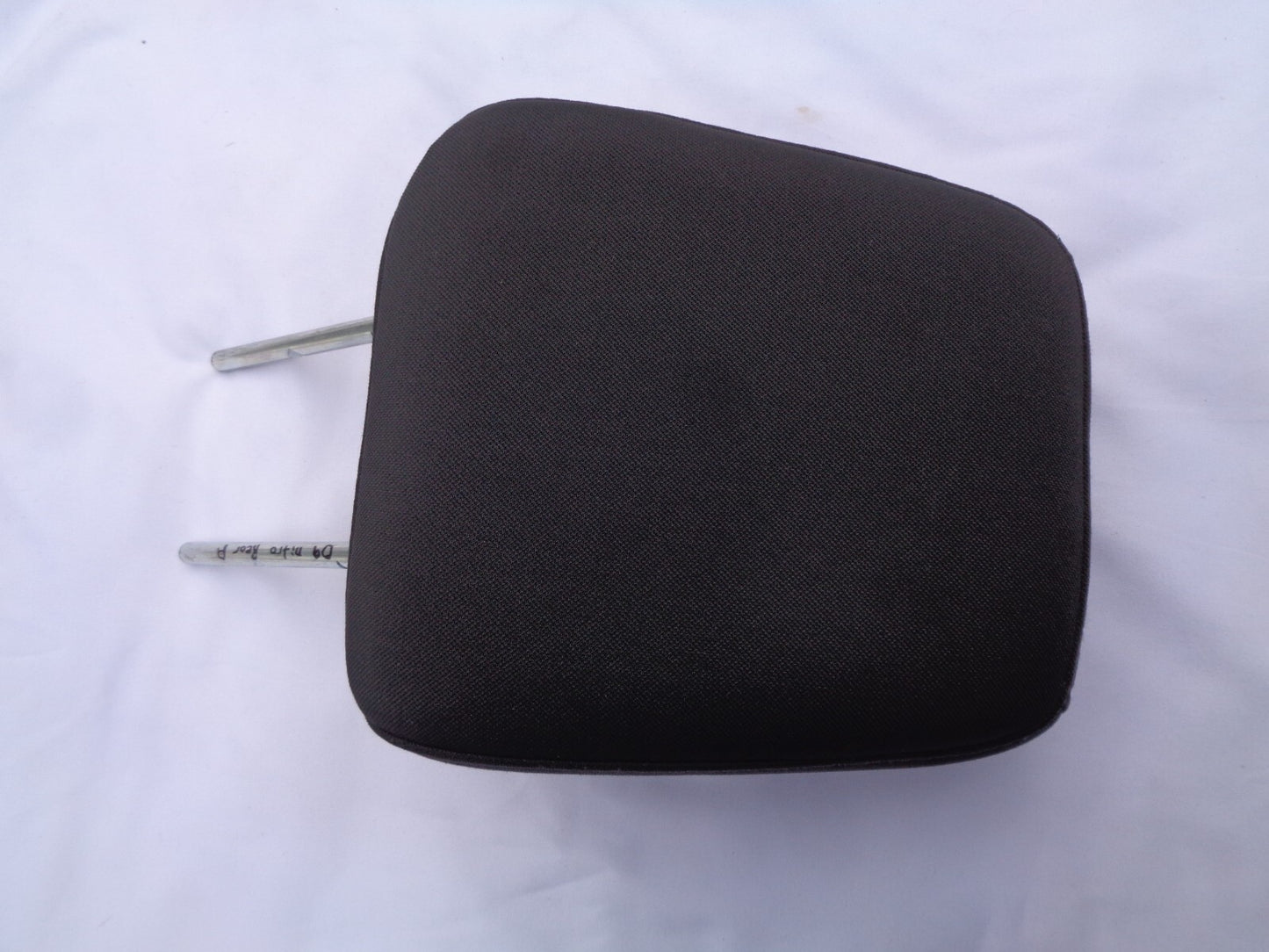08 - 12 NITRO REAR L R BLACK SEAT HEADREST HEAD REST CLEAN OEM FREE SHIPPING R2