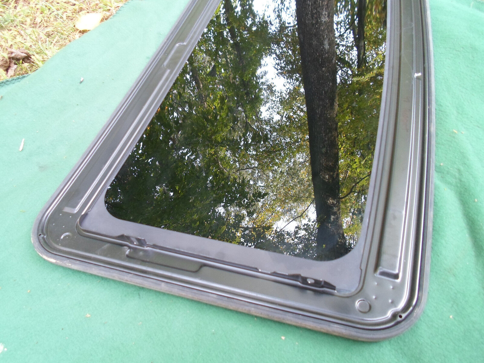 2001 HONDA PASSPORT OEM FACTORY YEAR SPECIFIC SUNROOF GLASS PANEL  FREE SHIPPING