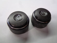 06 - 11 CADILLAC DTS  RADIO STEREO TUNER SELECTOR KNOB SET OEM