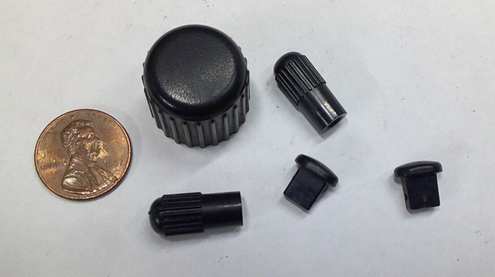 01 02 03 04 DODGE DAKOTA RADIO STEREO TUNER SELECTOR KNOB OEM SET FREE SHIPPING! - RarePartsFinder.Com
